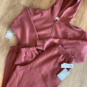 Aritzia Tna Cozy Sweatpants Set
